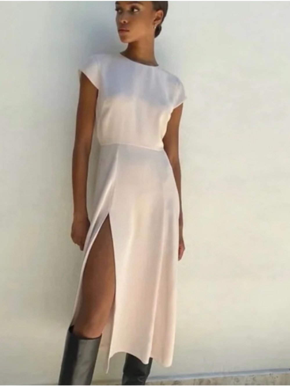 Aritzia Hamptons Dress taupe